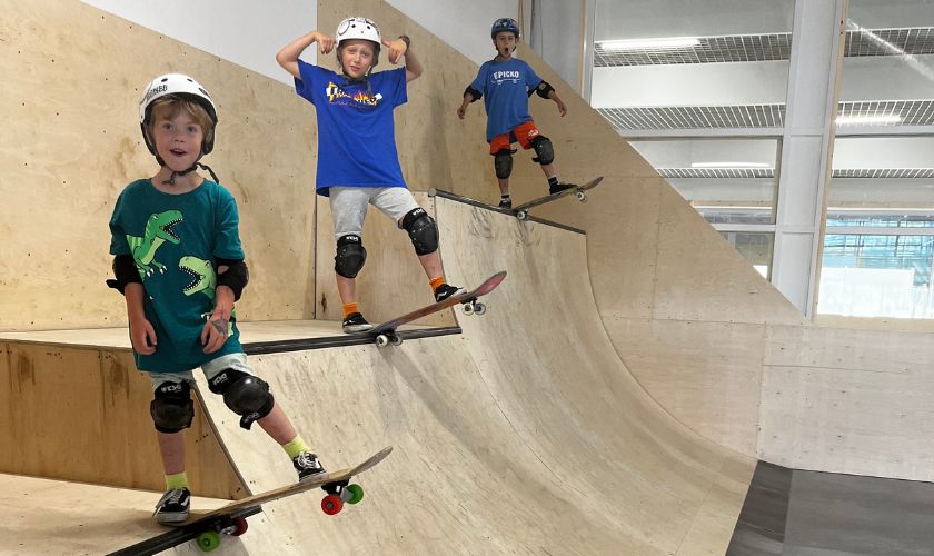 Zajęcia sportowe dla dzieci Gliwice skatepark SKATE POINT - promocja zdrowego stylu życia.